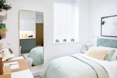 1 bed studio, Boothen Road, Penkhull, Stoke, ST44AH - Image 1